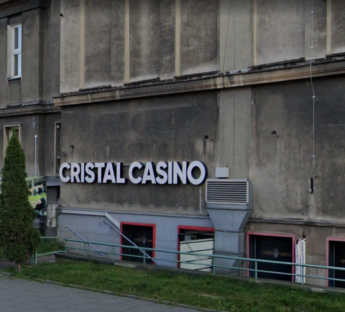 Ulokowane przy Kalwaryjskiej 15 Cristal Casino to miejsce, które warto odwiedzić. Cristal Casino